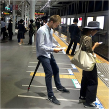 Load image into Gallery viewer, 2019 NEW of Queuing Artifact Stool Outdoor Subway Portable Telescopic Chair Foldable
