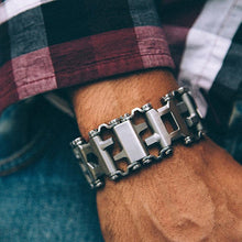 Load image into Gallery viewer, 29 IN 1 Multi-function Bracelet
